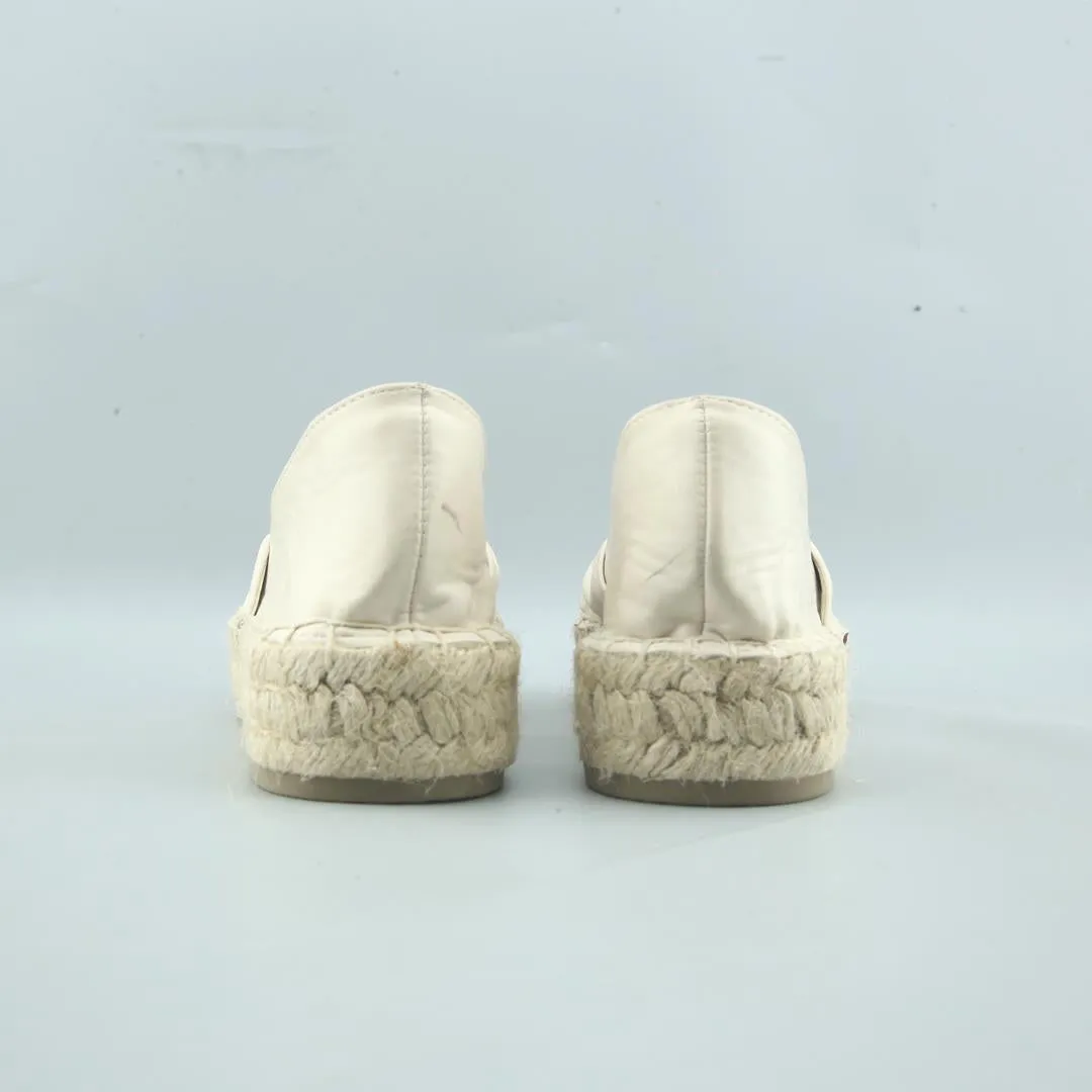 STRADIVARIUS . Auto Lace Up Shoes