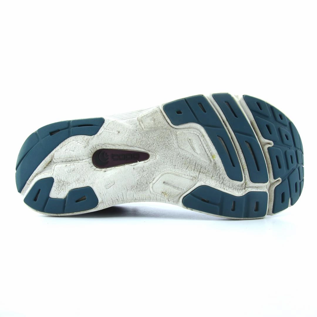 TOPO ATHLETIC MAGNIFLY 4 Ultra Cushioned Running Shoes