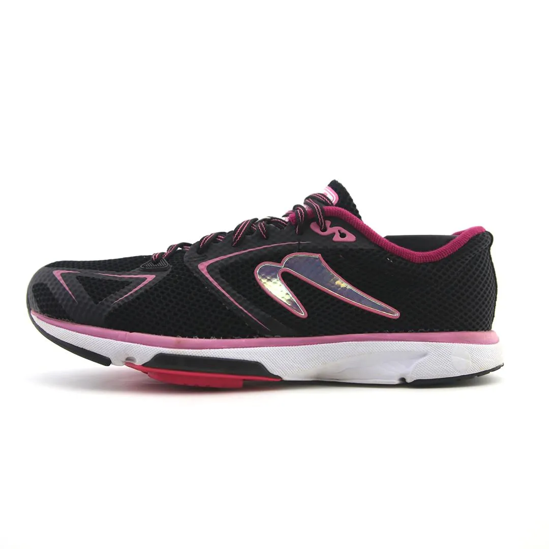 NEWTON DISTANCE 8 Hallux Valgus Running Shoes