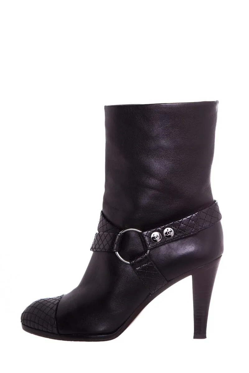 Chanel Calfskin Black Wrap Detail  Boots SZ 39 Bottom Boots