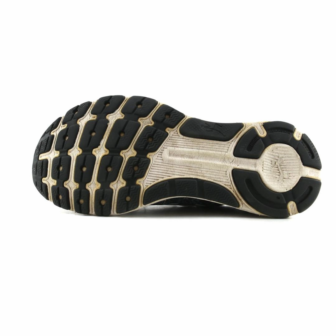 UNDER ARMOUR CHARGED BANDIT 3 Size 17 Running Shoes