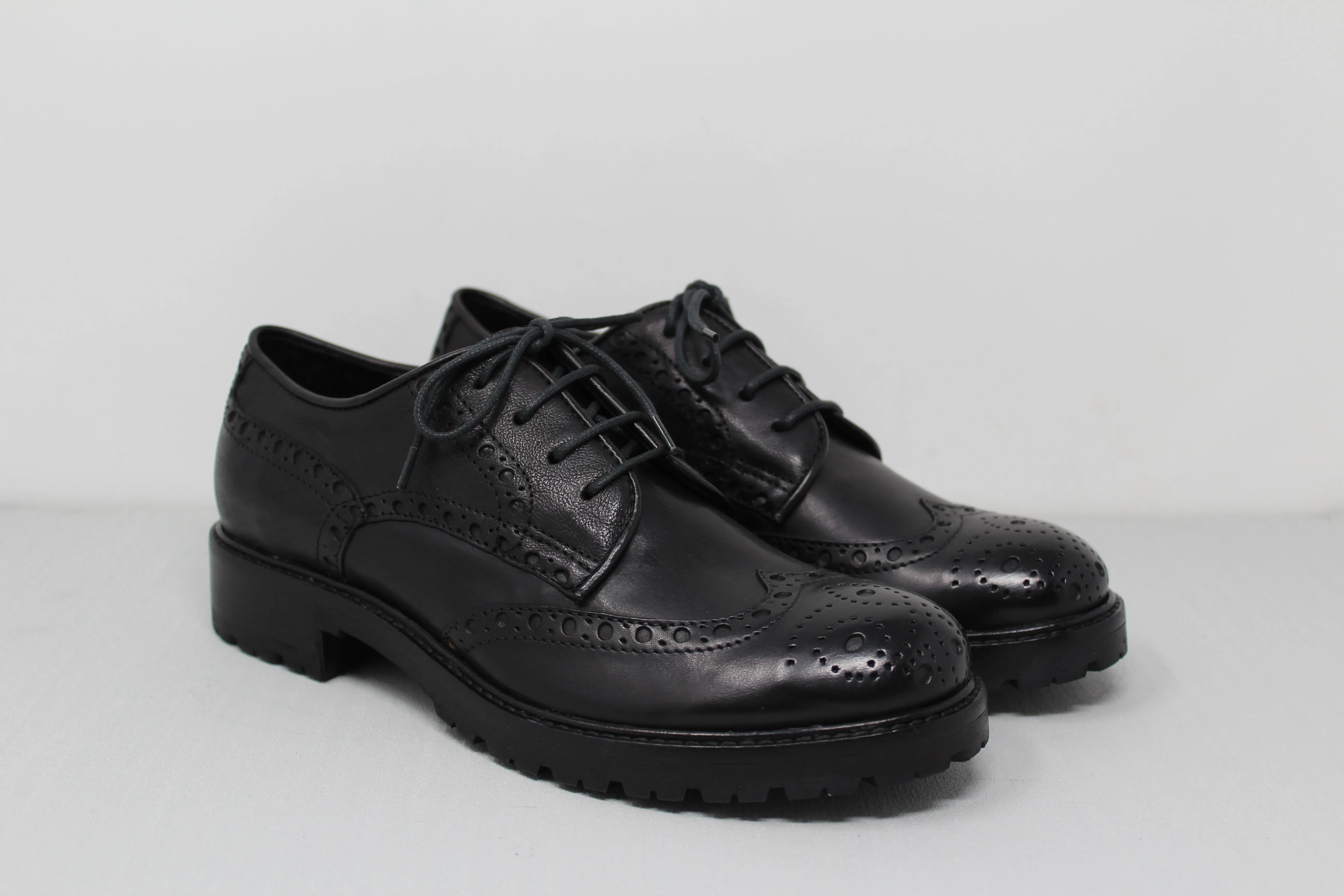 W501-04 Yorktown Cap Toe Derby Shoe