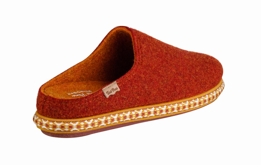 Tp Clog Orange Acorn Slippers