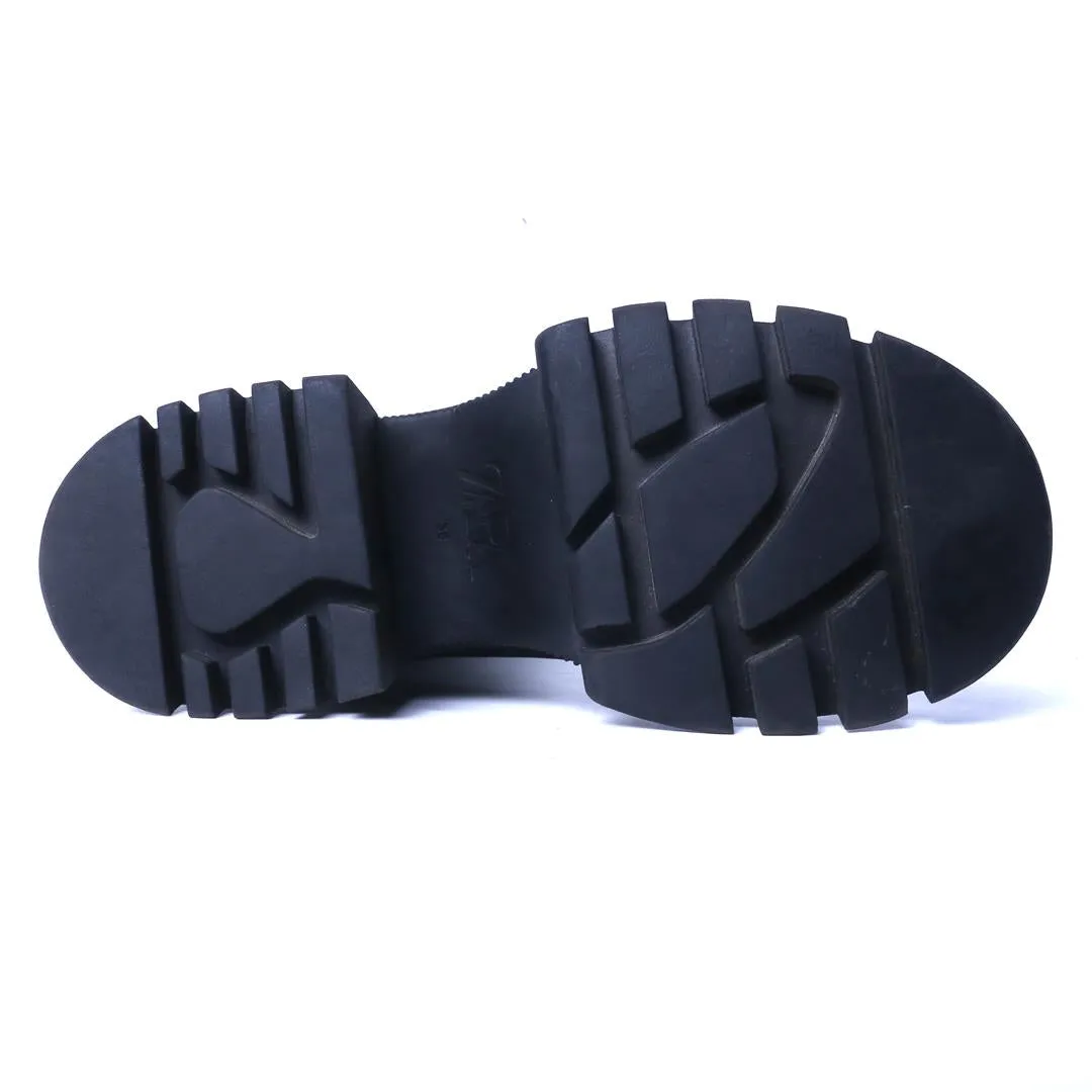 Cap Toe Lace-up Shoes ZARA. .